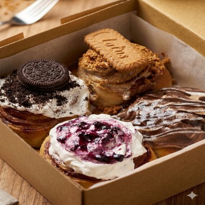 Assorted Cinnamon Roll (2) - 4 pcs